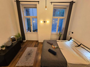 Da Vinci Loft ap by Corvin Promenade tram line 4-6